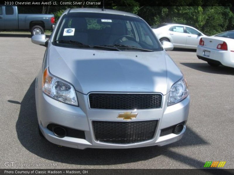 Cosmic Silver / Charcoal 2010 Chevrolet Aveo Aveo5 LS