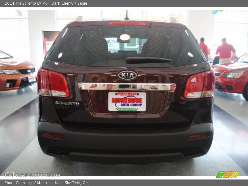 Dark Cherry / Beige 2011 Kia Sorento LX V6