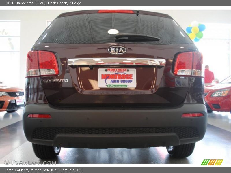 Dark Cherry / Beige 2011 Kia Sorento LX V6