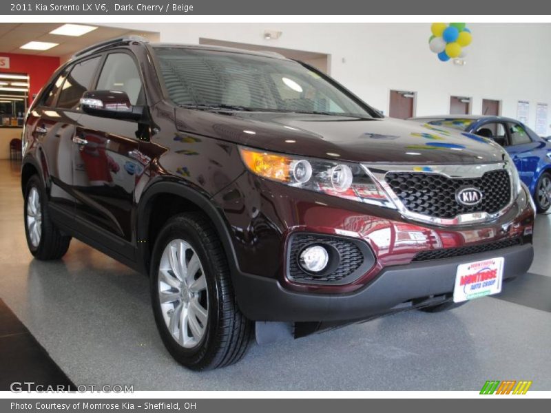 Dark Cherry / Beige 2011 Kia Sorento LX V6