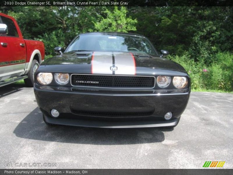 Brilliant Black Crystal Pearl / Dark Slate Gray 2010 Dodge Challenger SE