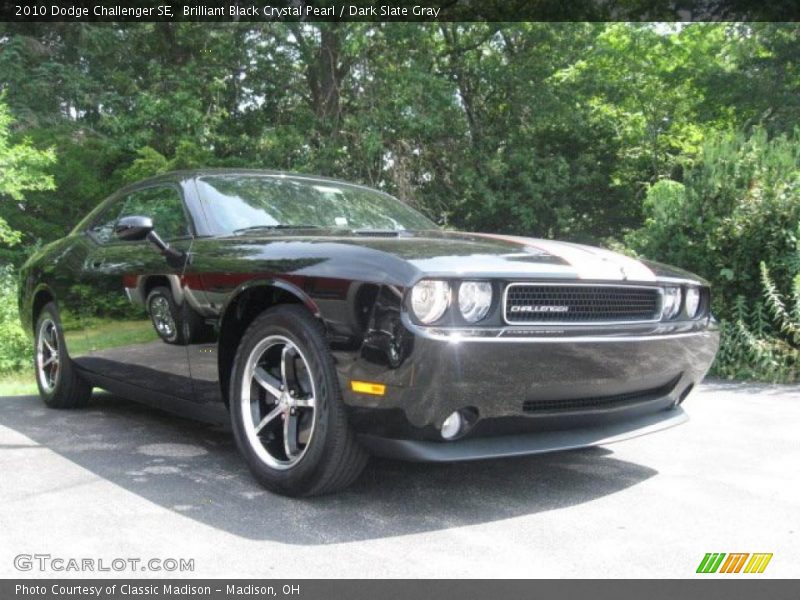 Brilliant Black Crystal Pearl / Dark Slate Gray 2010 Dodge Challenger SE