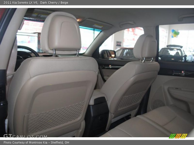 Dark Cherry / Beige 2011 Kia Sorento LX V6