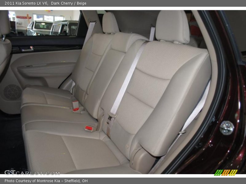 Dark Cherry / Beige 2011 Kia Sorento LX V6
