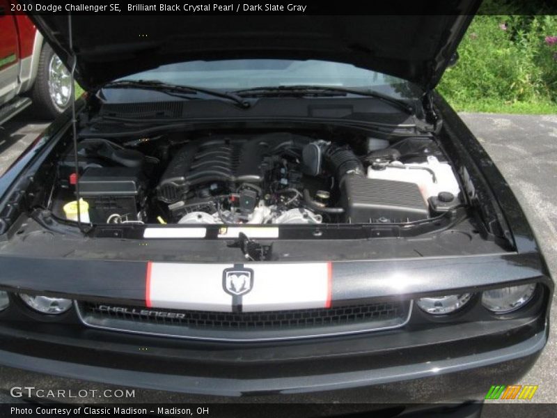 Brilliant Black Crystal Pearl / Dark Slate Gray 2010 Dodge Challenger SE
