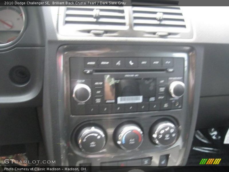Brilliant Black Crystal Pearl / Dark Slate Gray 2010 Dodge Challenger SE