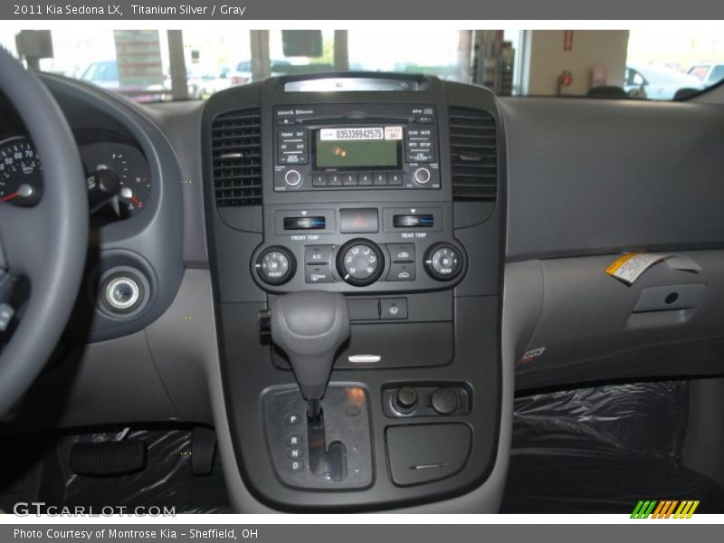 Titanium Silver / Gray 2011 Kia Sedona LX