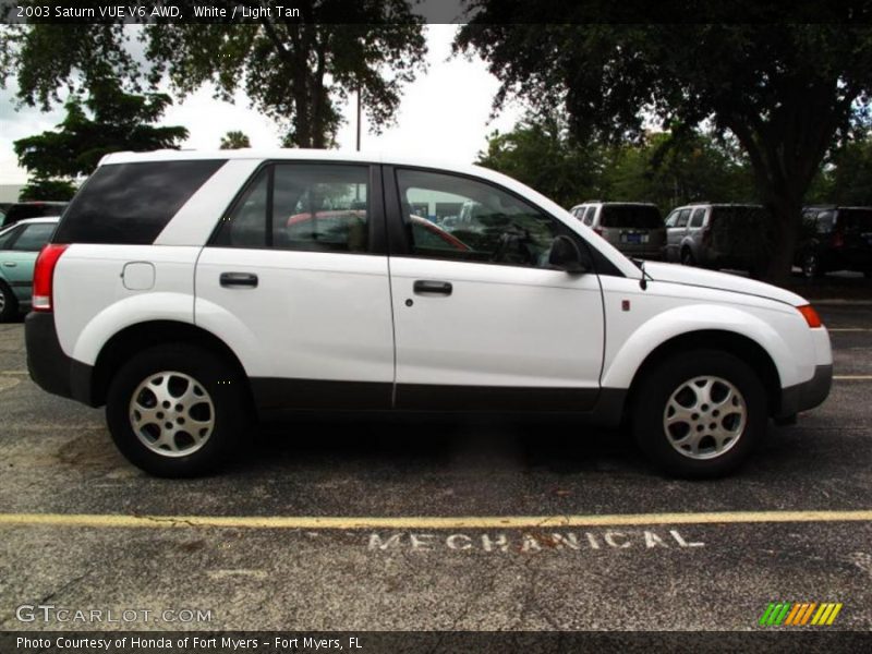 White / Light Tan 2003 Saturn VUE V6 AWD