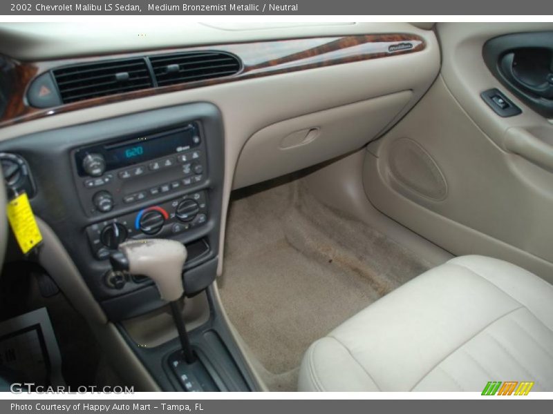 Medium Bronzemist Metallic / Neutral 2002 Chevrolet Malibu LS Sedan
