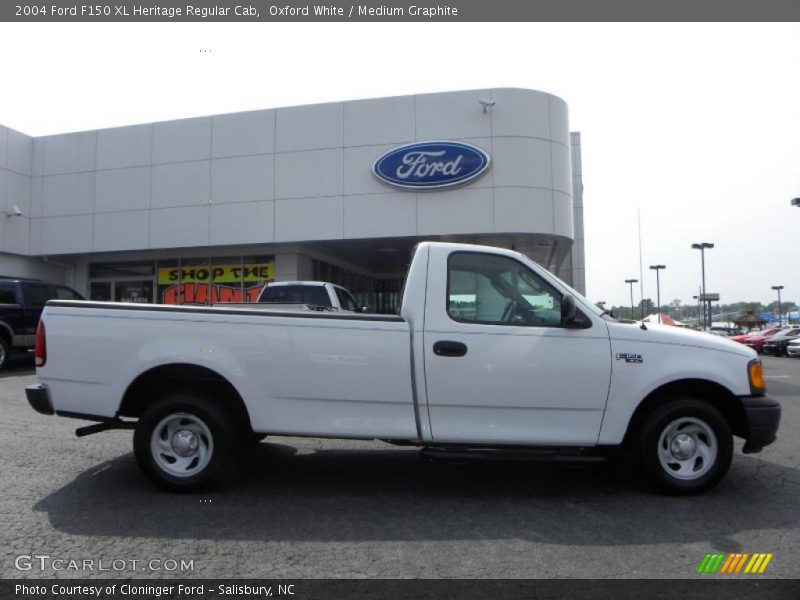 Oxford White / Medium Graphite 2004 Ford F150 XL Heritage Regular Cab