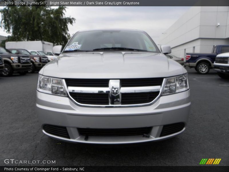 Bright Silver Metallic / Dark Slate Gray/Light Graystone 2009 Dodge Journey SXT