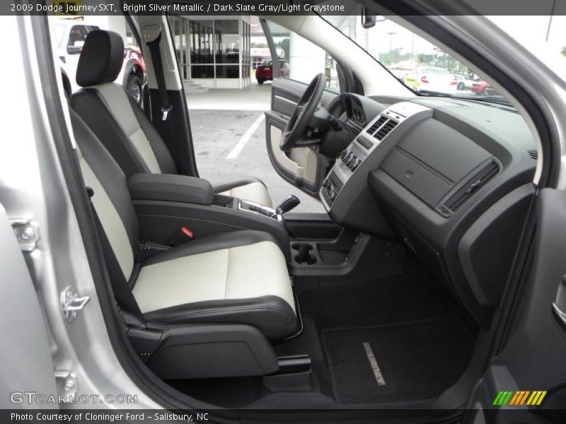Bright Silver Metallic / Dark Slate Gray/Light Graystone 2009 Dodge Journey SXT
