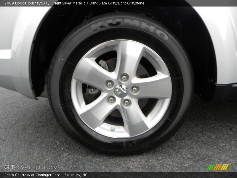 Bright Silver Metallic / Dark Slate Gray/Light Graystone 2009 Dodge Journey SXT