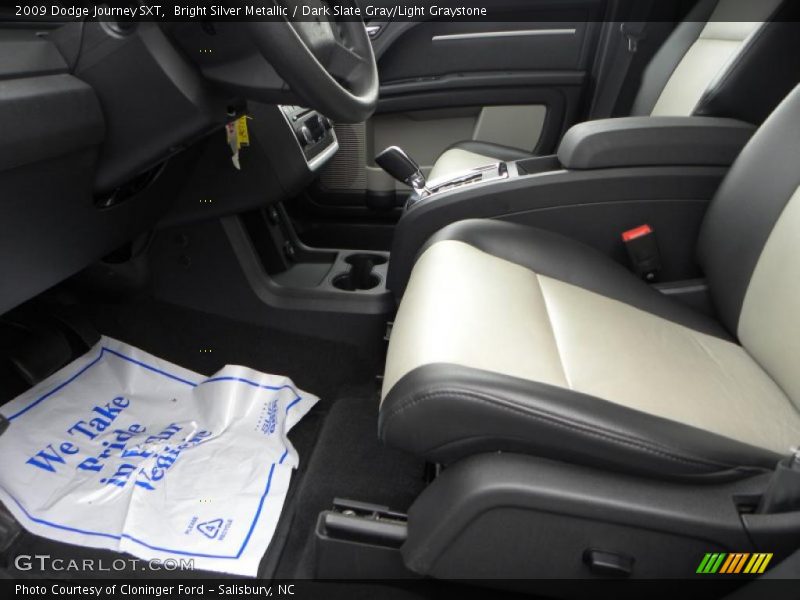 Bright Silver Metallic / Dark Slate Gray/Light Graystone 2009 Dodge Journey SXT