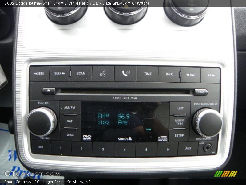 Bright Silver Metallic / Dark Slate Gray/Light Graystone 2009 Dodge Journey SXT
