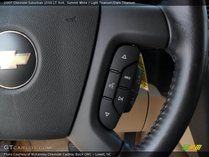 Summit White / Light Titanium/Dark Titanium 2007 Chevrolet Suburban 1500 LT 4x4