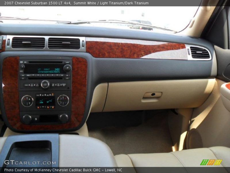 Summit White / Light Titanium/Dark Titanium 2007 Chevrolet Suburban 1500 LT 4x4