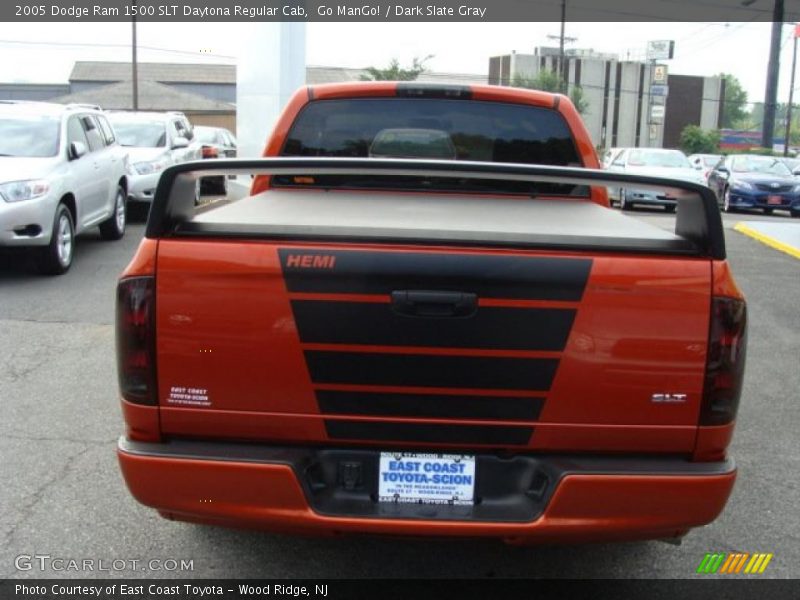 Go ManGo! / Dark Slate Gray 2005 Dodge Ram 1500 SLT Daytona Regular Cab