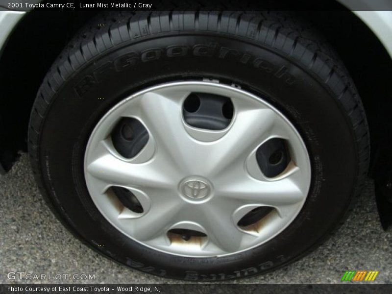 Lunar Mist Metallic / Gray 2001 Toyota Camry CE
