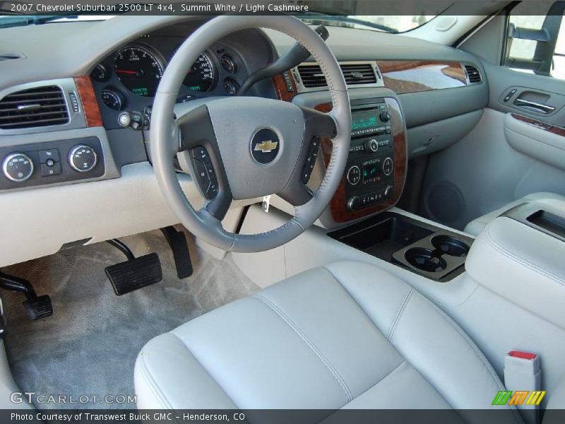 Summit White / Light Cashmere 2007 Chevrolet Suburban 2500 LT 4x4