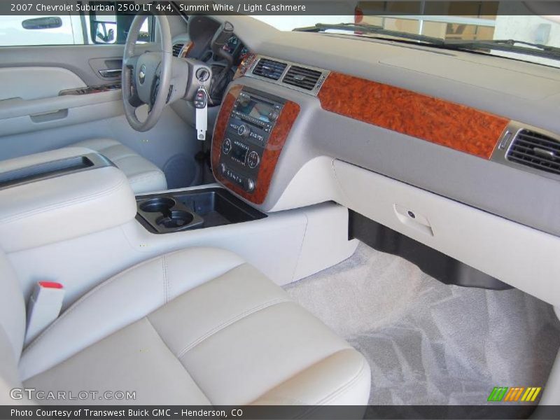 Summit White / Light Cashmere 2007 Chevrolet Suburban 2500 LT 4x4