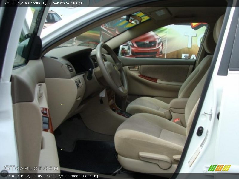 Super White / Beige 2007 Toyota Corolla LE