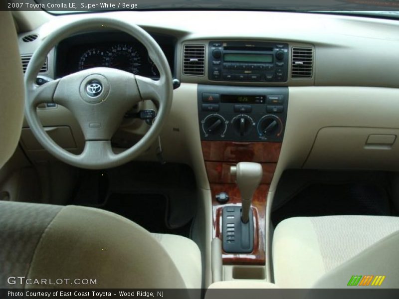 Super White / Beige 2007 Toyota Corolla LE