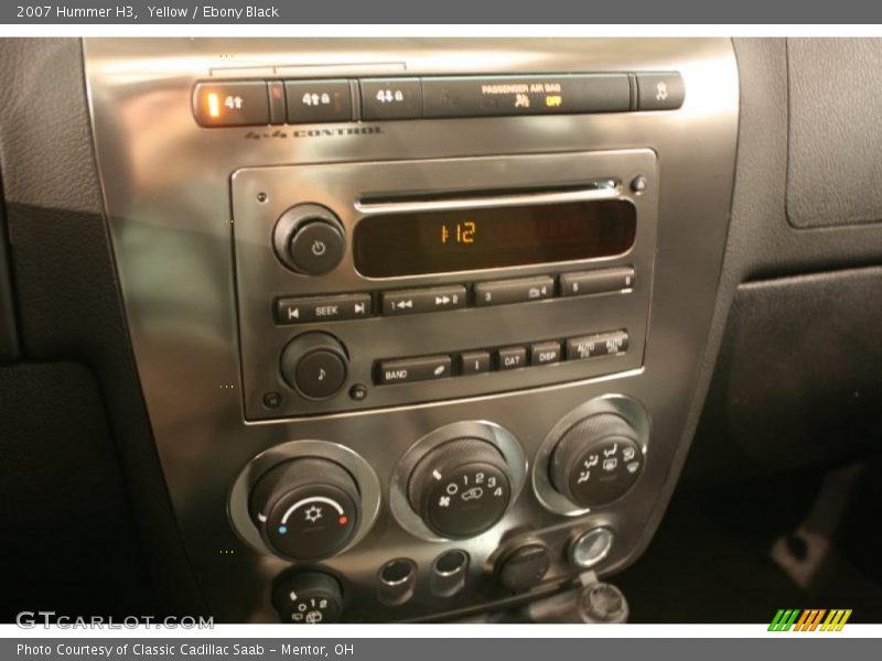 Yellow / Ebony Black 2007 Hummer H3