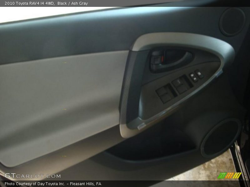 Black / Ash Gray 2010 Toyota RAV4 I4 4WD