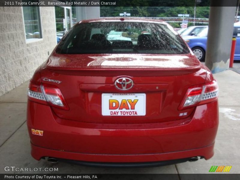 Barcelona Red Metallic / Dark Charcoal 2011 Toyota Camry SE