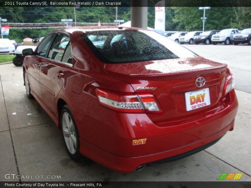 Barcelona Red Metallic / Dark Charcoal 2011 Toyota Camry SE