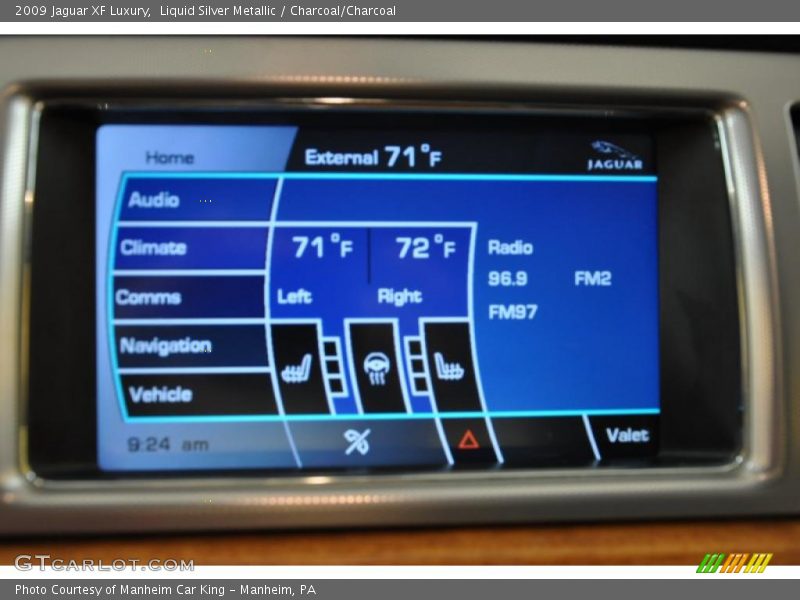 Liquid Silver Metallic / Charcoal/Charcoal 2009 Jaguar XF Luxury