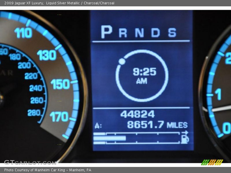 Liquid Silver Metallic / Charcoal/Charcoal 2009 Jaguar XF Luxury