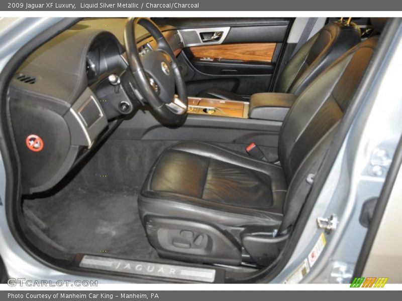 Liquid Silver Metallic / Charcoal/Charcoal 2009 Jaguar XF Luxury