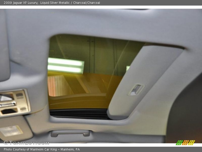 Liquid Silver Metallic / Charcoal/Charcoal 2009 Jaguar XF Luxury