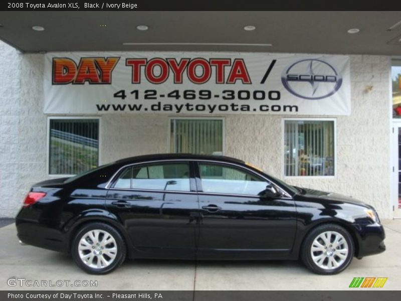 Black / Ivory Beige 2008 Toyota Avalon XLS