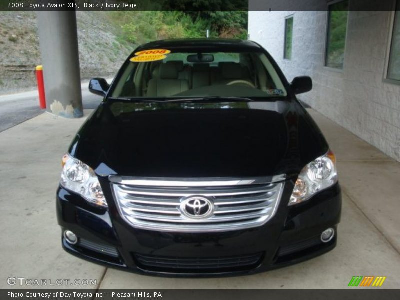 Black / Ivory Beige 2008 Toyota Avalon XLS