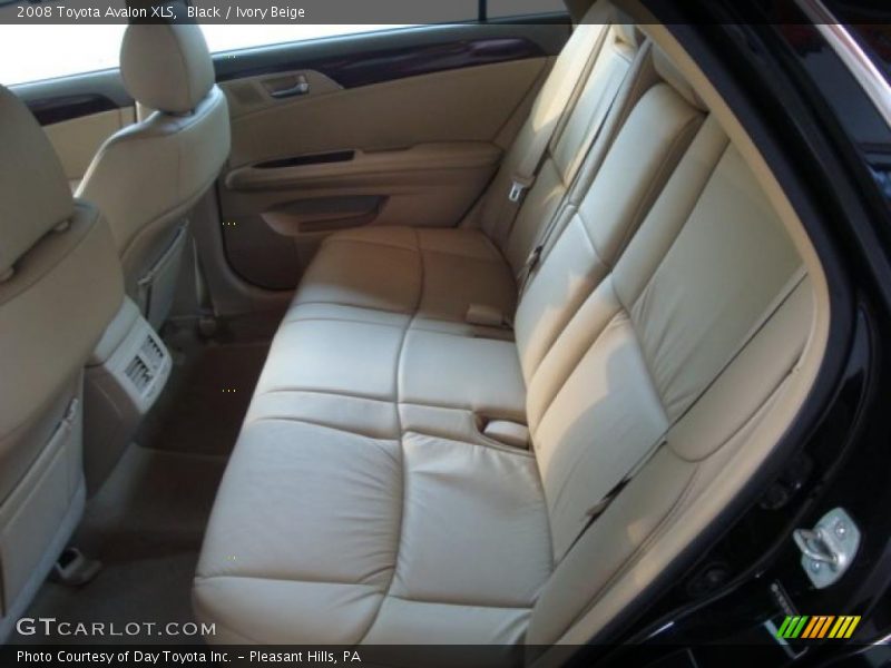 Black / Ivory Beige 2008 Toyota Avalon XLS