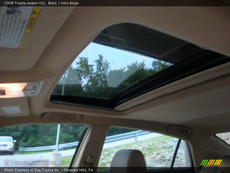 Black / Ivory Beige 2008 Toyota Avalon XLS
