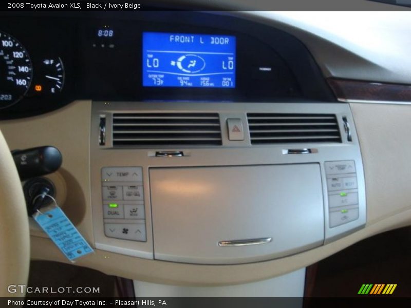 Black / Ivory Beige 2008 Toyota Avalon XLS