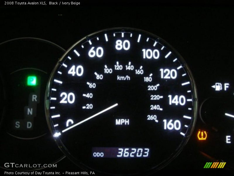 Black / Ivory Beige 2008 Toyota Avalon XLS