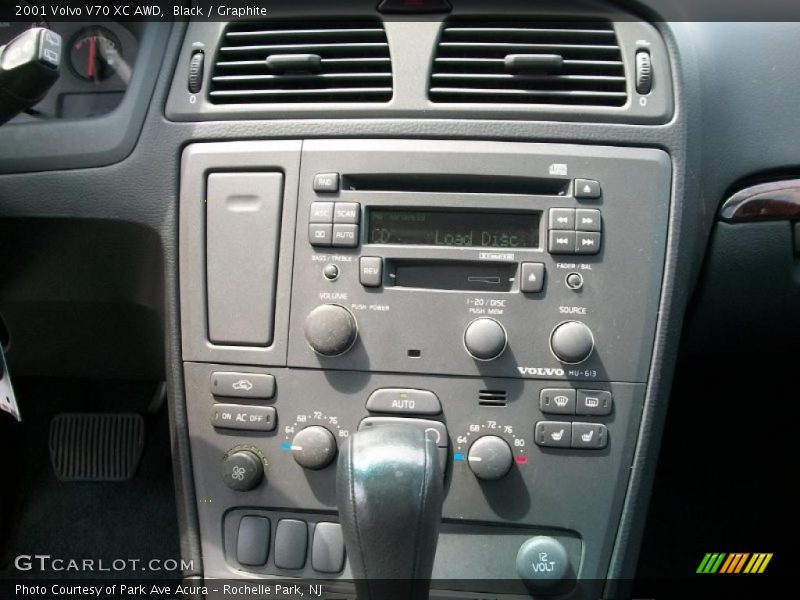 Black / Graphite 2001 Volvo V70 XC AWD