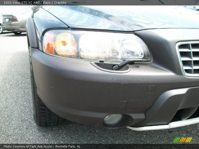 Black / Graphite 2001 Volvo V70 XC AWD