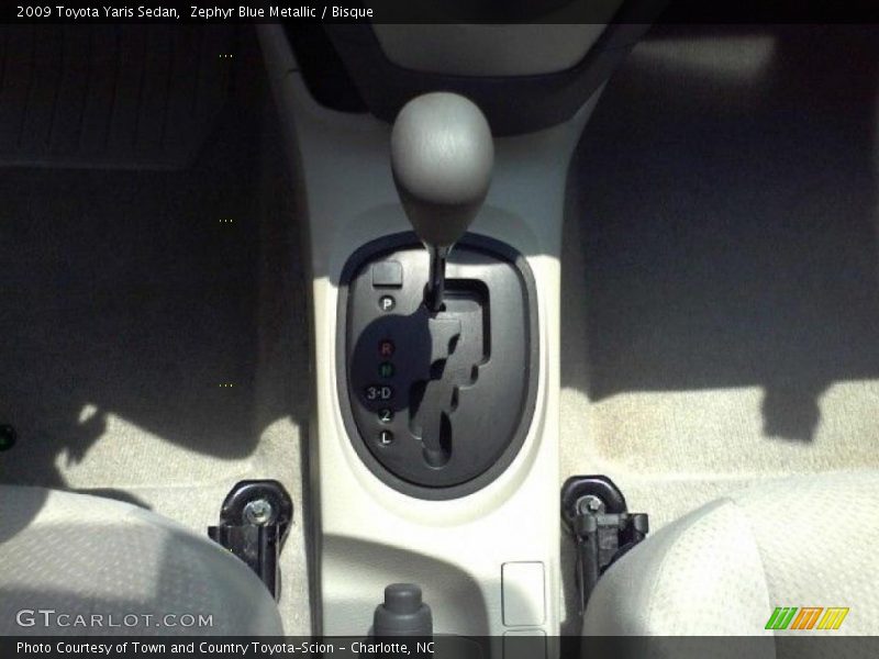 Zephyr Blue Metallic / Bisque 2009 Toyota Yaris Sedan