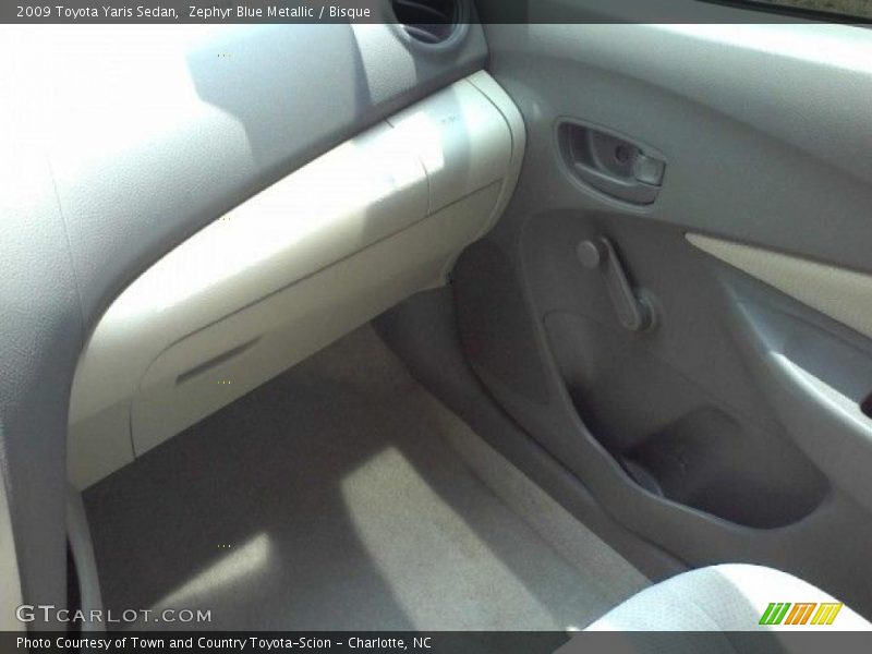 Zephyr Blue Metallic / Bisque 2009 Toyota Yaris Sedan