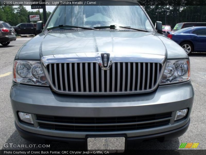 Light Tundra Metallic / Camel 2006 Lincoln Navigator Luxury