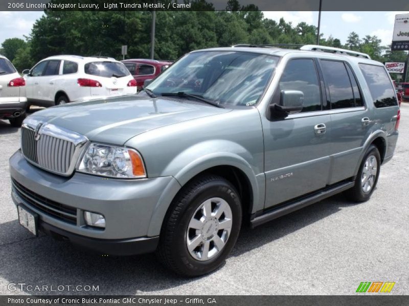 Light Tundra Metallic / Camel 2006 Lincoln Navigator Luxury