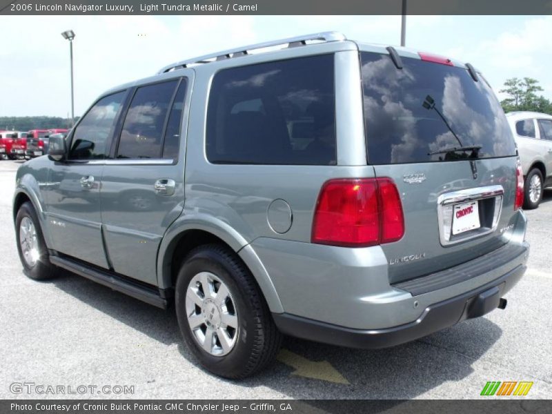 Light Tundra Metallic / Camel 2006 Lincoln Navigator Luxury
