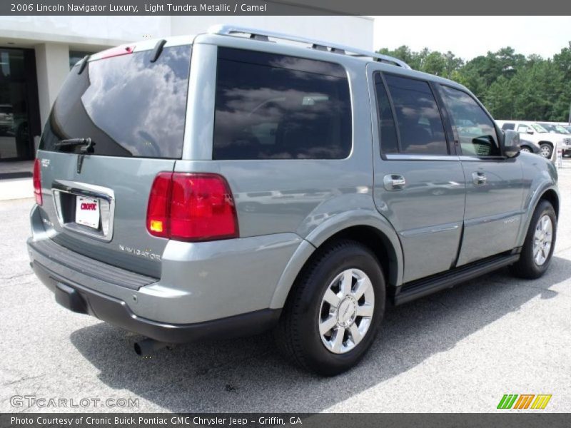 Light Tundra Metallic / Camel 2006 Lincoln Navigator Luxury