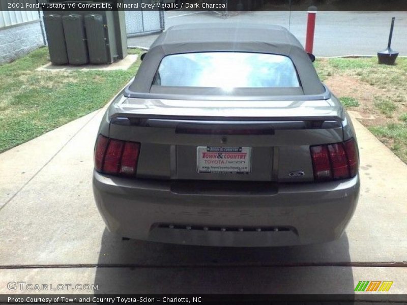Mineral Grey Metallic / Dark Charcoal 2001 Ford Mustang V6 Convertible